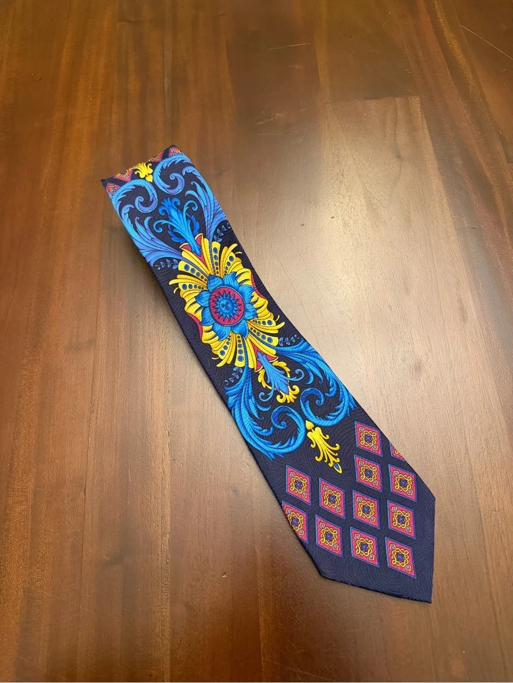 Vintage GIANNI VERSACE Silk '90s Baroque Atelier Gold Blue Red Necktie Tie